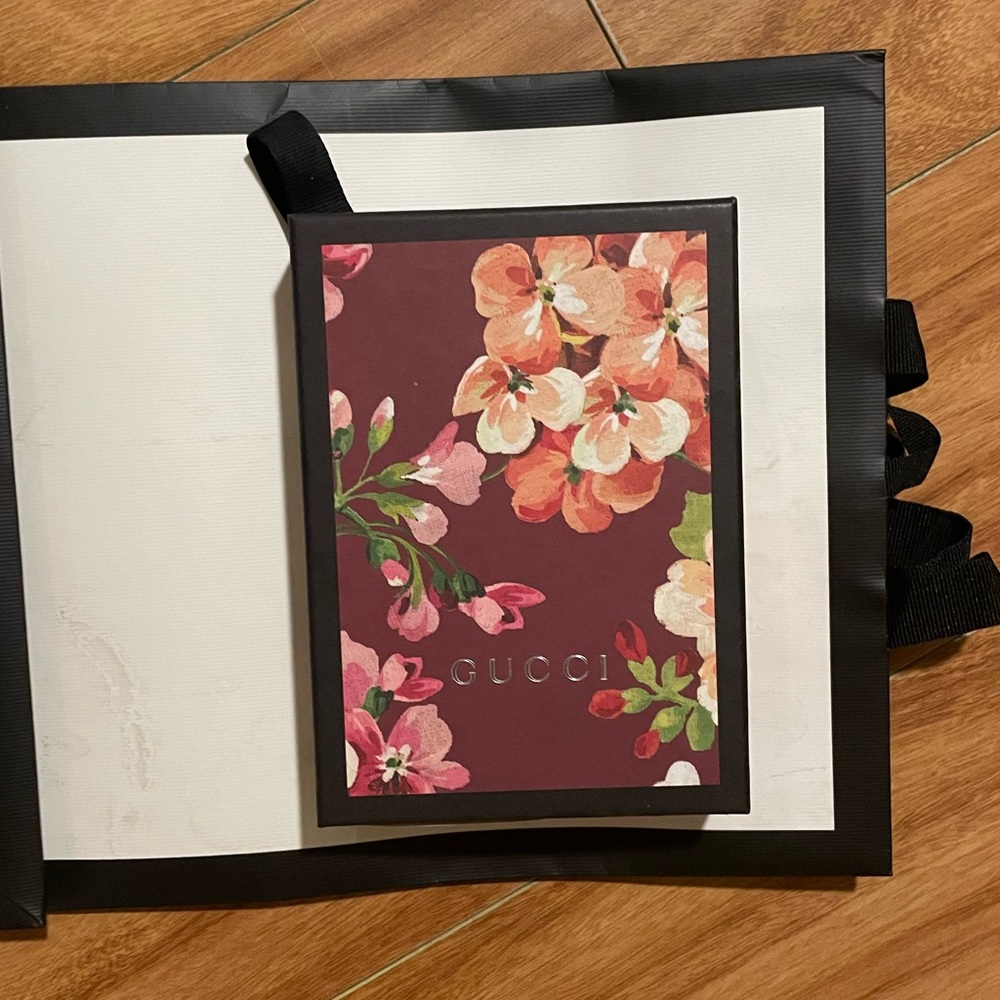 Empty Gucci box (wallet box)